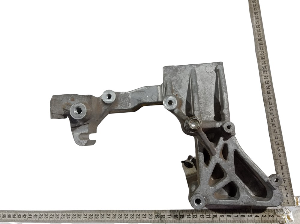 Suporte Alternador Mitsubishi Asx 2016 2.0 V332 8