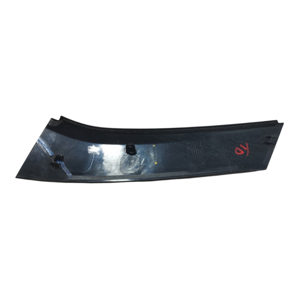 Moldura Porta Traseira Direita Suzuki Scross 2015 2016 V648 2