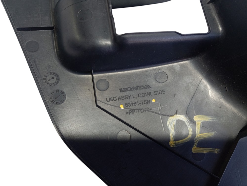 Acabamento Pé Coluna Diant Esquerda Honda Fit 2012 2018 V327 6