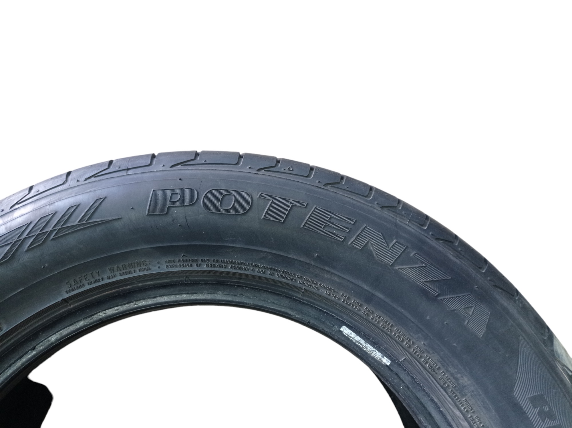 Pneu Bridgestone Potenza Re760 Sport 215/60 R16 2