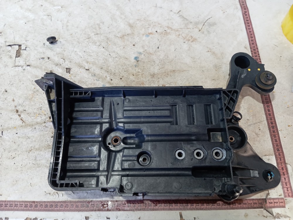 Suporte Bateria Vw Taos Highline 2022 2024 V655 9