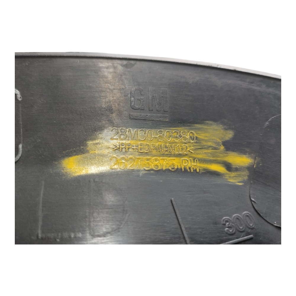 Moldura Paralama Direito Gm Tracker 2020 2025 V627 6