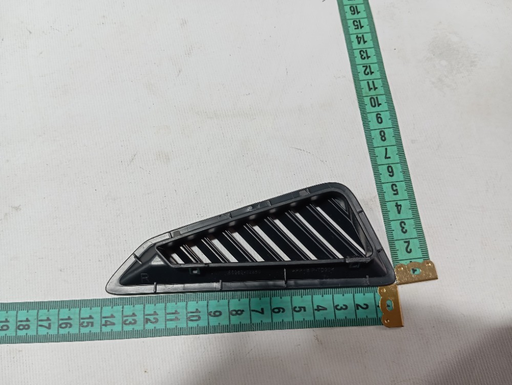 Difusor ar superior direito Toyota Corolla 2023 8