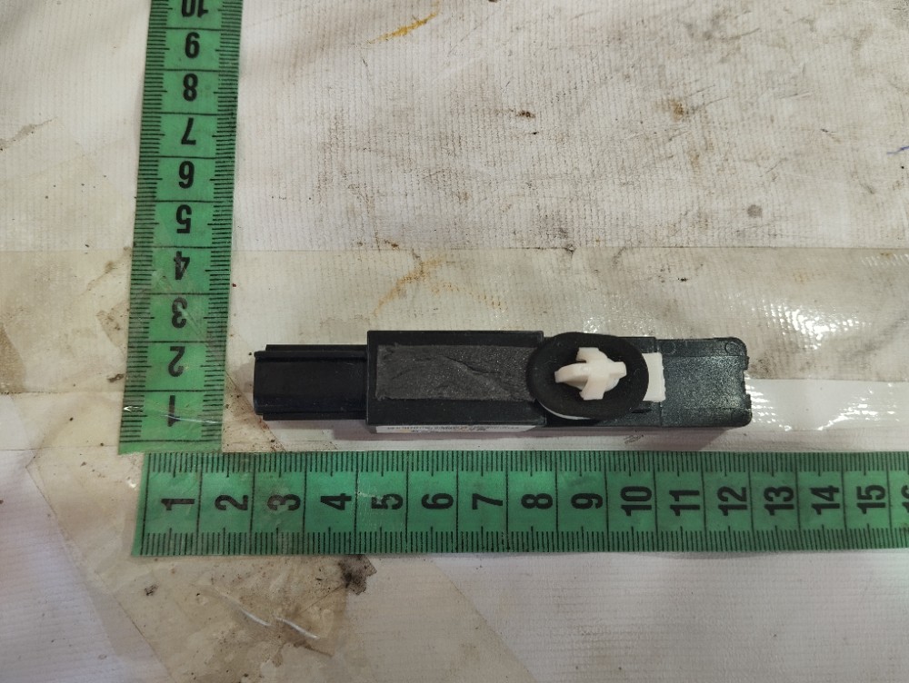 Antena Keyless Traseira Central Byd Dolphin Gs 2024 25 V628 4