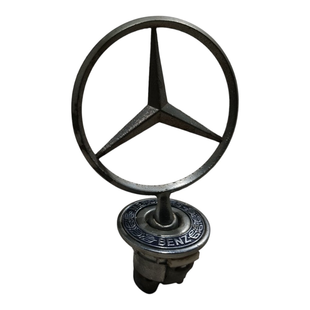 Emblema Dianteiro Com Suporte Mercedes C180 2002 2007 V661 3