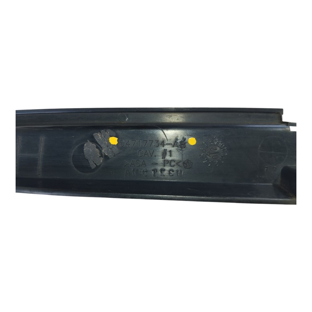 Acabamento Trilho Porta Traseira Direita Grand Caravan V578 4