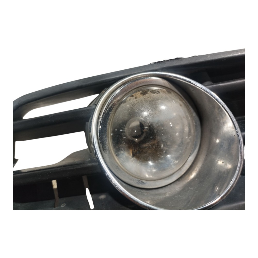 Moldura Farol Milha Direito Vw Golf 2002 V373 8