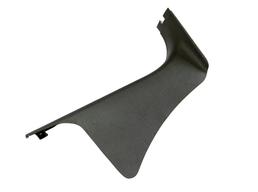 Moldura Pe Coluna Direita Chrysler Grand Caravan 2005 V368 2