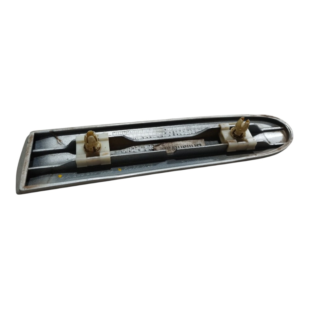 Aplique Paralama Esquerdo Mercedes C180 2002 2007 V661 3