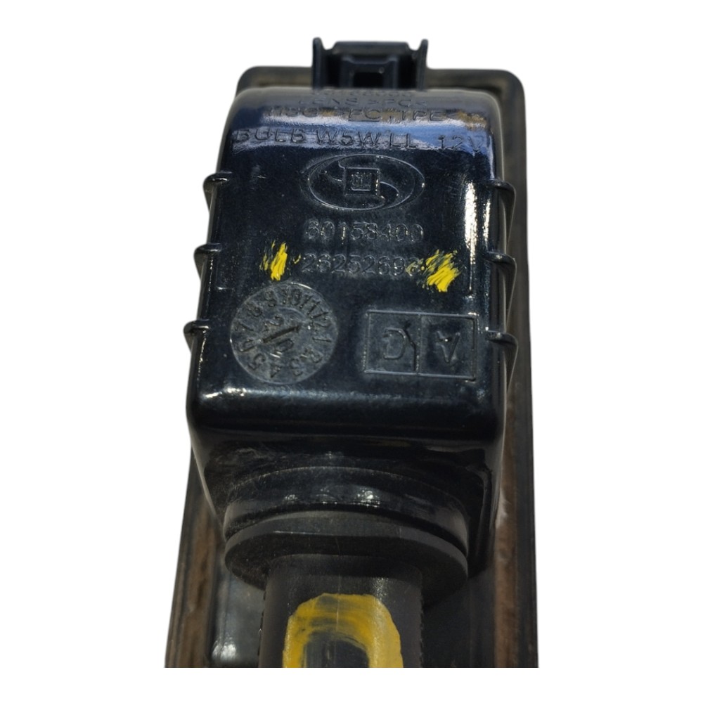 Luz Placa Gm Tracker 2020 2025 V627 8