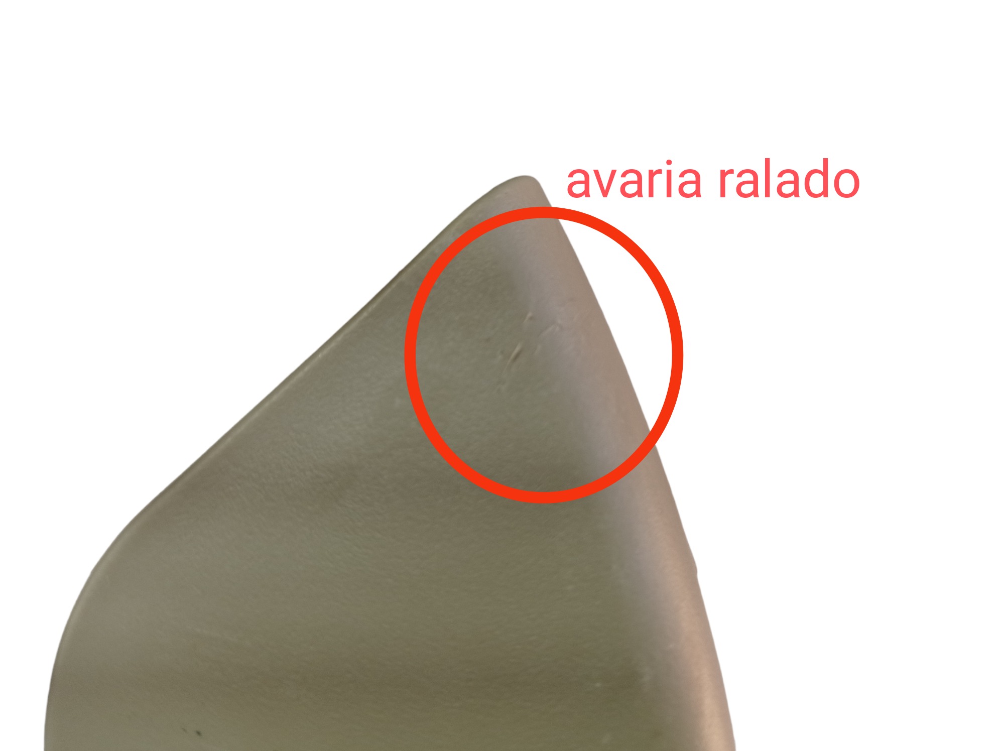 Acabamento Esquerdo Tampa Traseira Chery Cielo 2012 V514 7