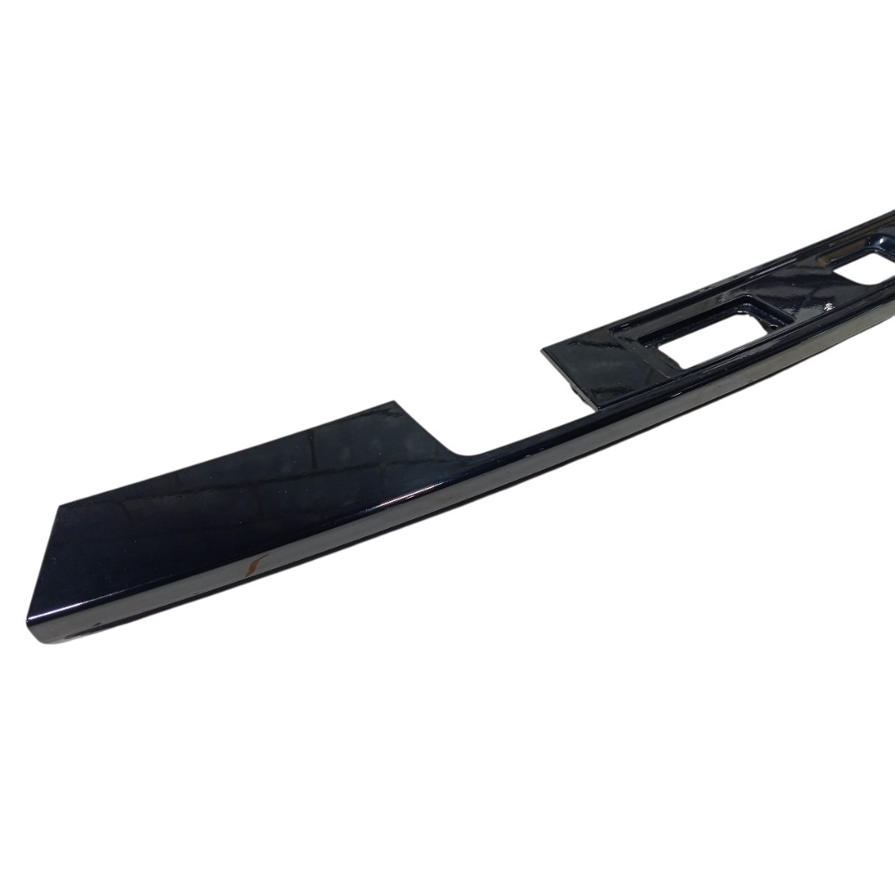 Moldura Luz Placa Tampa Traseira Discovery Sport 2020 V680 4