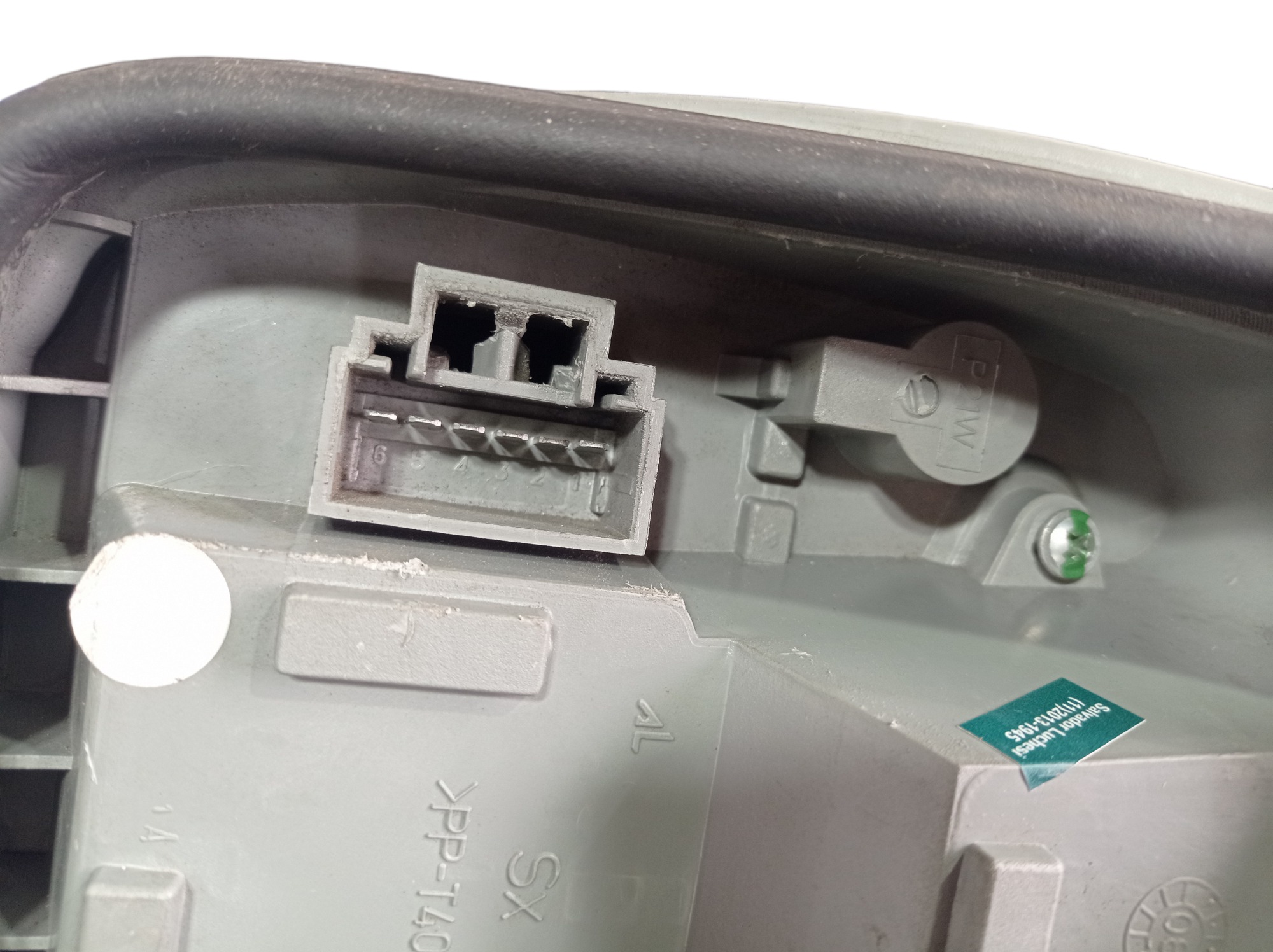 Lanterna Traseira Esquerda Fiat Palio 2015 V268 Esquerdo 8