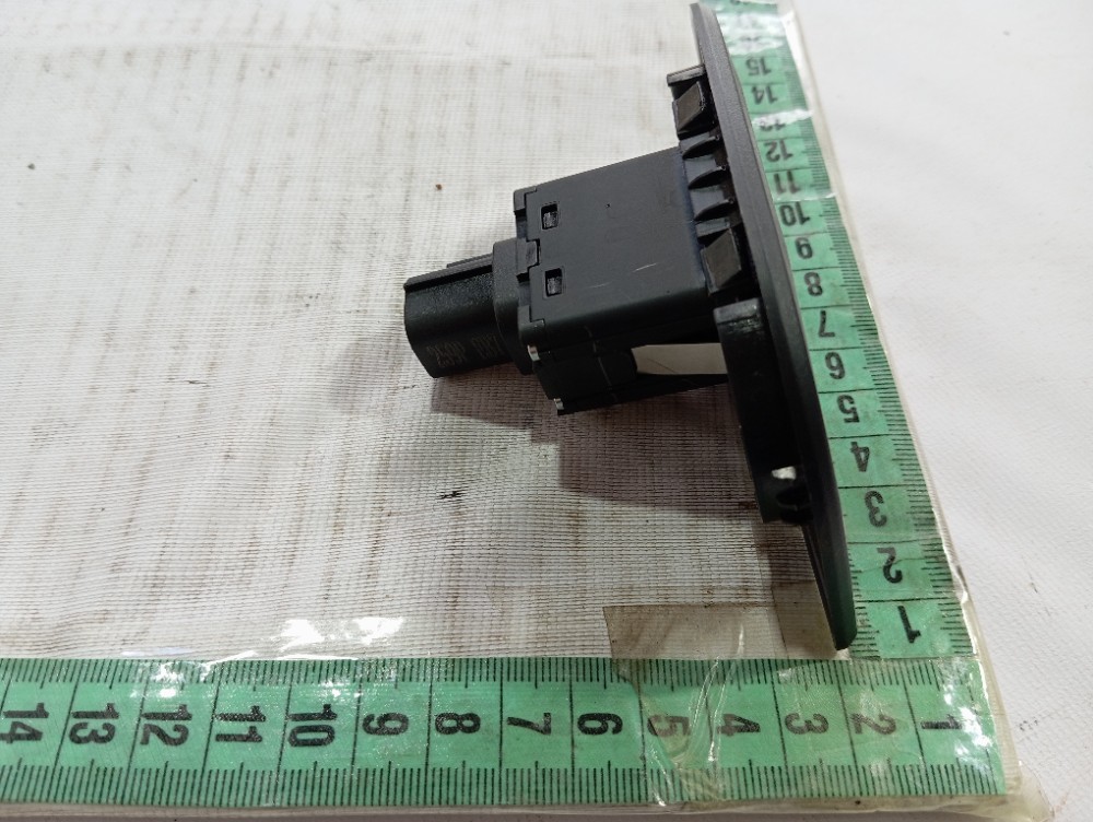 Botão Abertura Porta Malas Gwm Ora Gt 2023 2024 V625 10