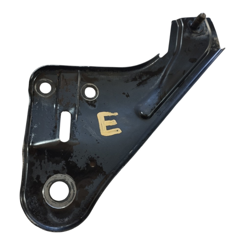 Suporte esquerdo quadro suspensão Volvo V40 t3 2016 V652 7