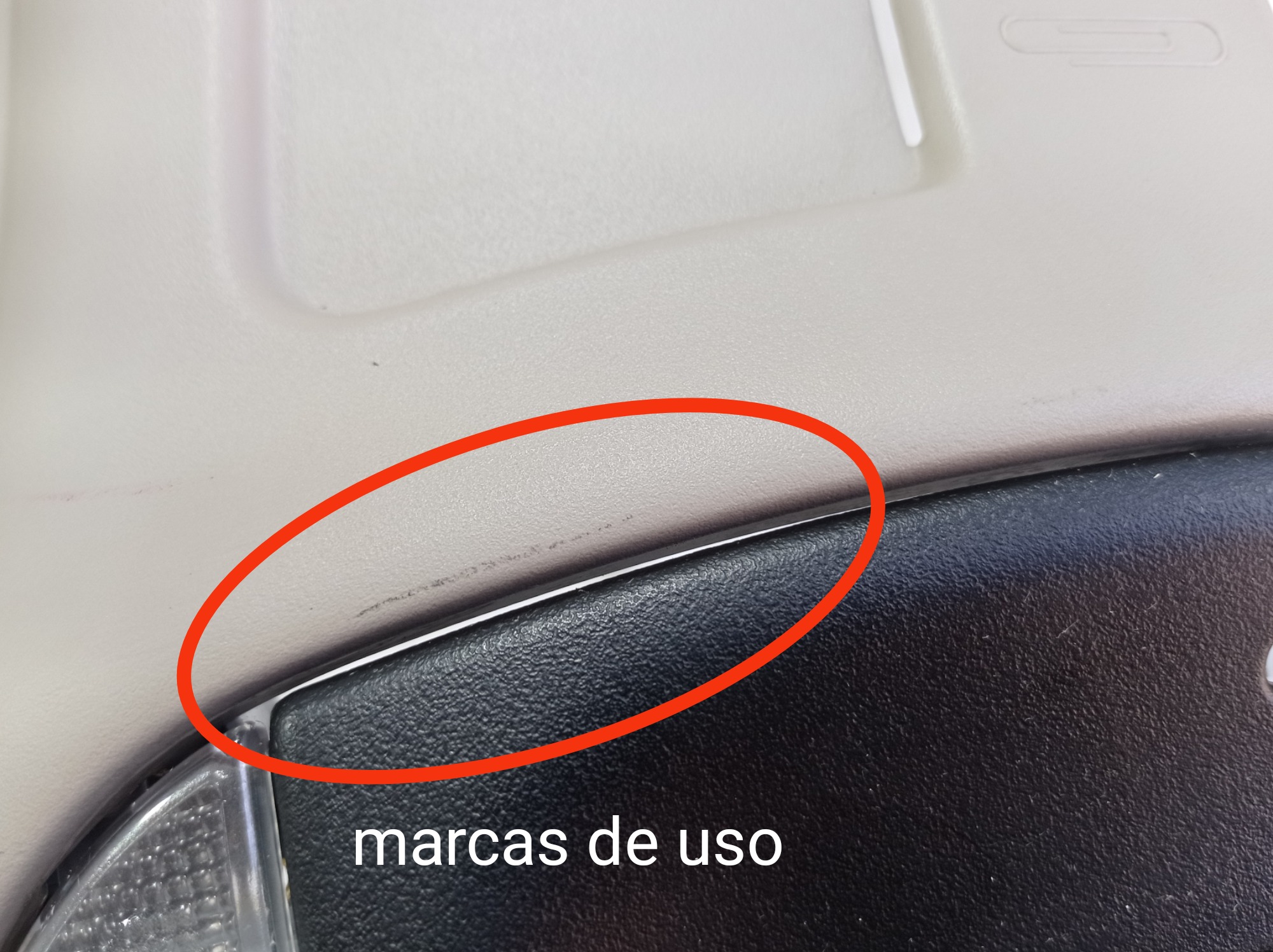 Luz Cortesia Chrysler  Grand Caravan Limited 2005 V586 2