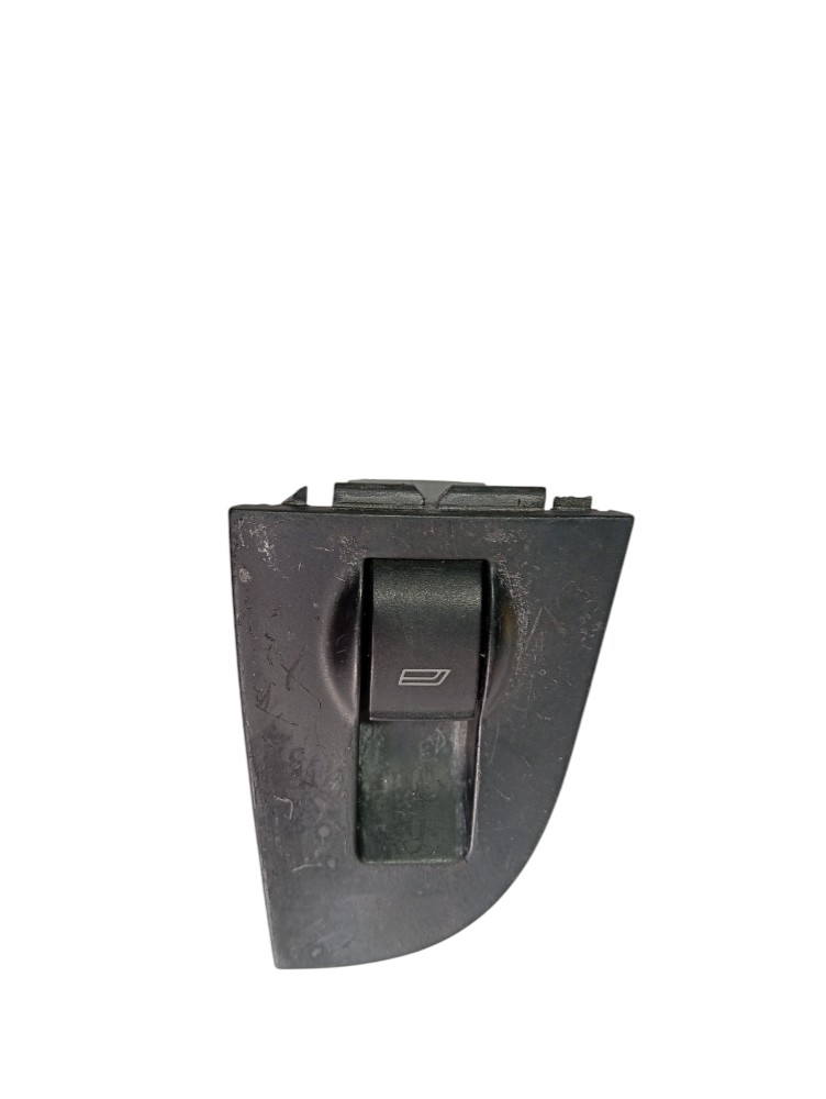 Botão Vidro Dianteiro Direito Audi A6 Avant 2001 V261 3