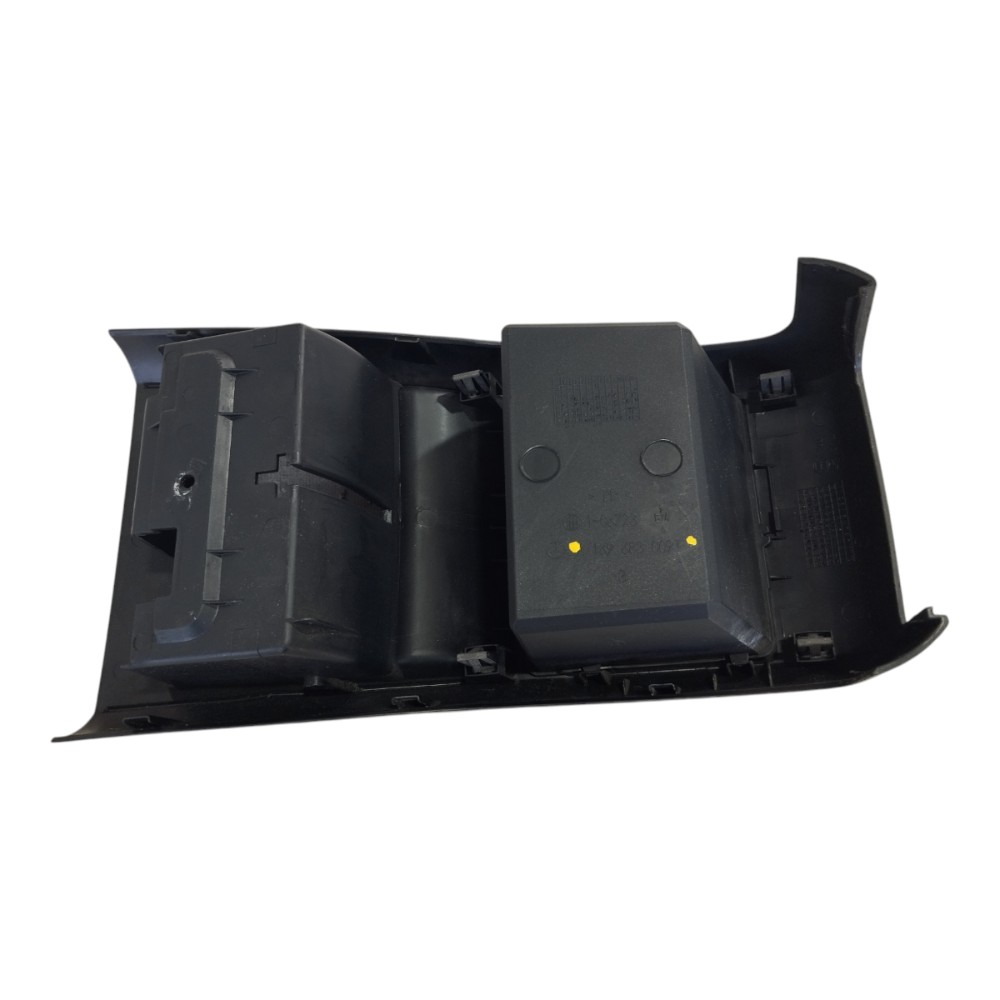 Acabamento Console Mercedes B180 2010 V630 8
