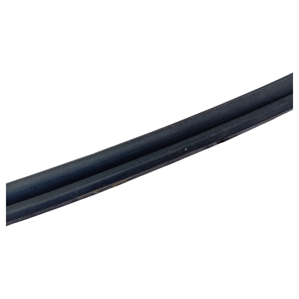 Canaleta Vidro Porta Tras Esquerda Suzuki Scross 15 16 V648