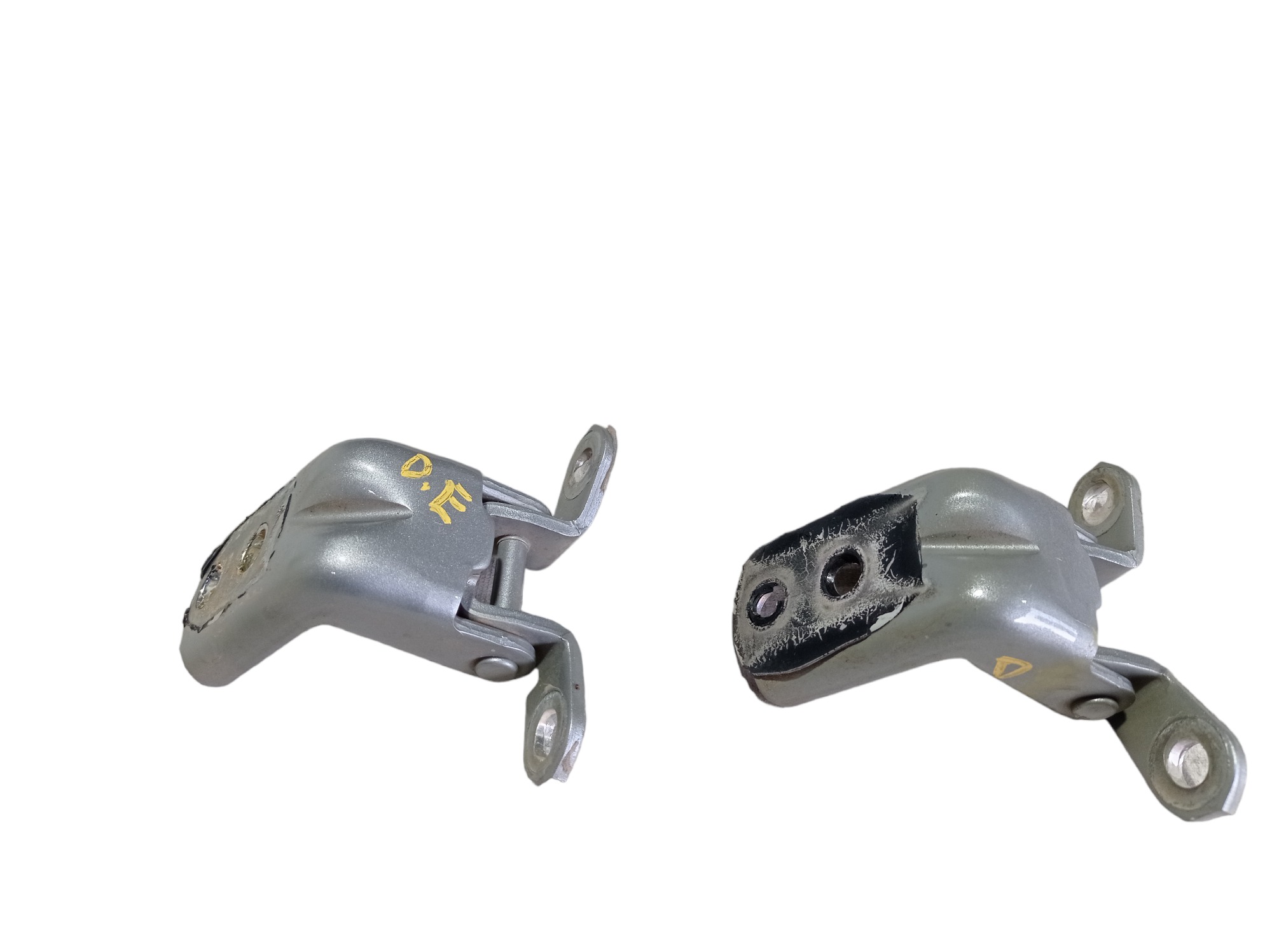Dobradiça Porta Dianteira Esquerda Nissan Leaf 2022 V589 3