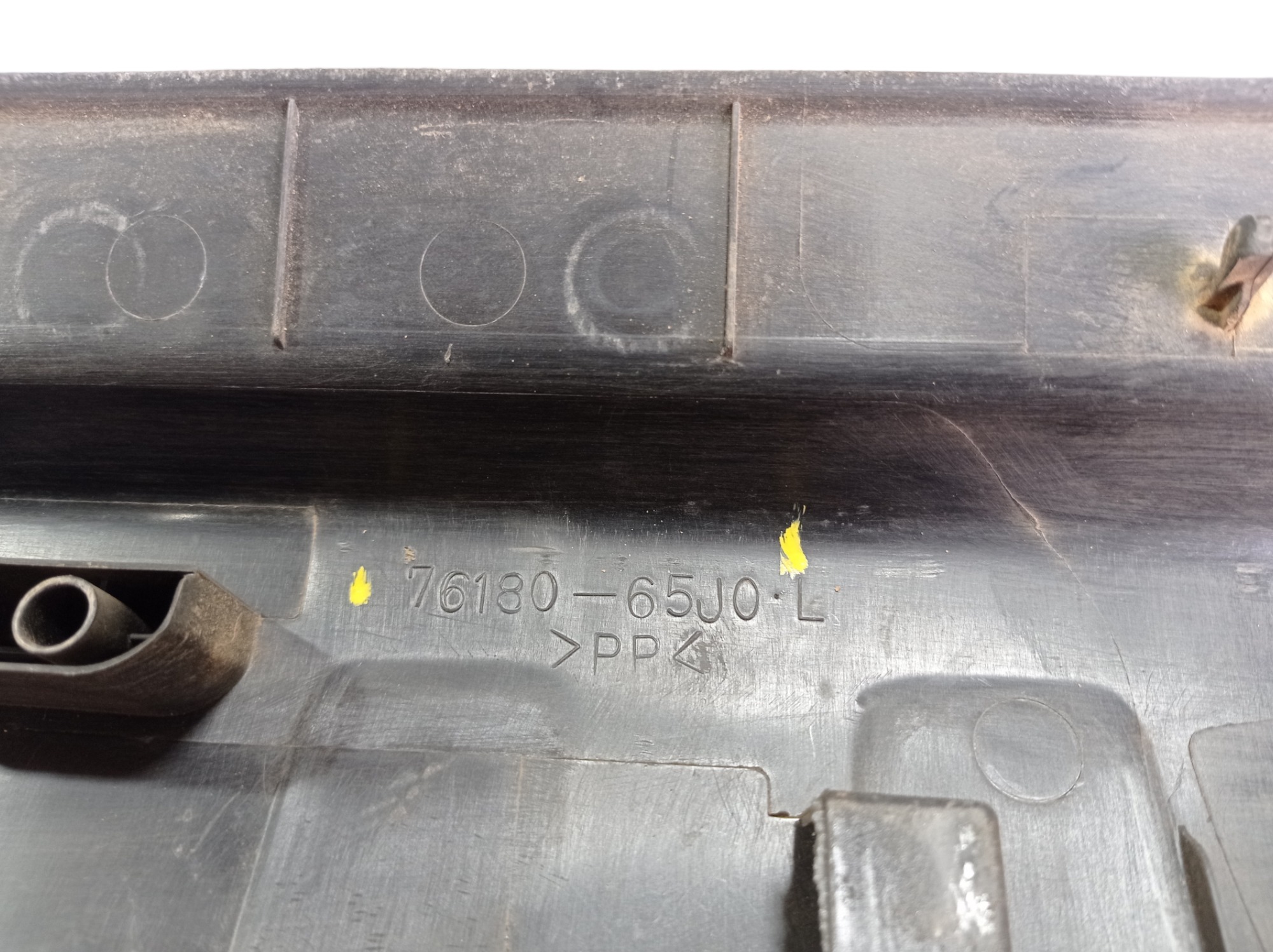 Soleira Traseira Esquerda Suzuki Grand Vitara 2012 2015 V570 7