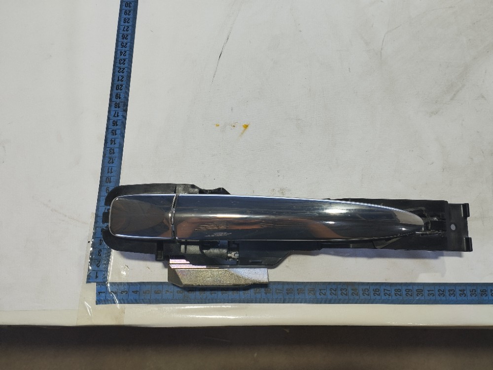 Maçaneta Externa Traseira Esquerda Nissan Leaf 2023 V632 7
