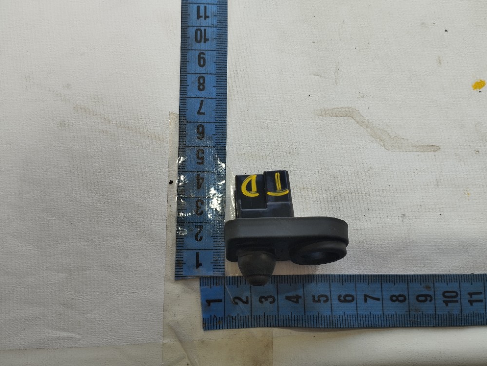 Interruptor Porta Traseira Direita  Nissan Leaf 2023 V632 7
