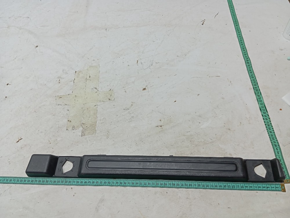 Moldura Direita Porta Malas Discovery Sport 2020 V680 8