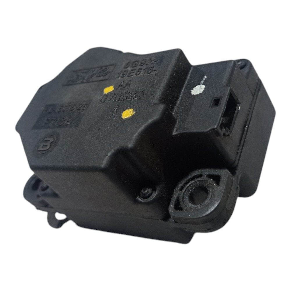 Motor Atuador Da Caixa De Ar Condicionado Volvo Xc70 2007 3