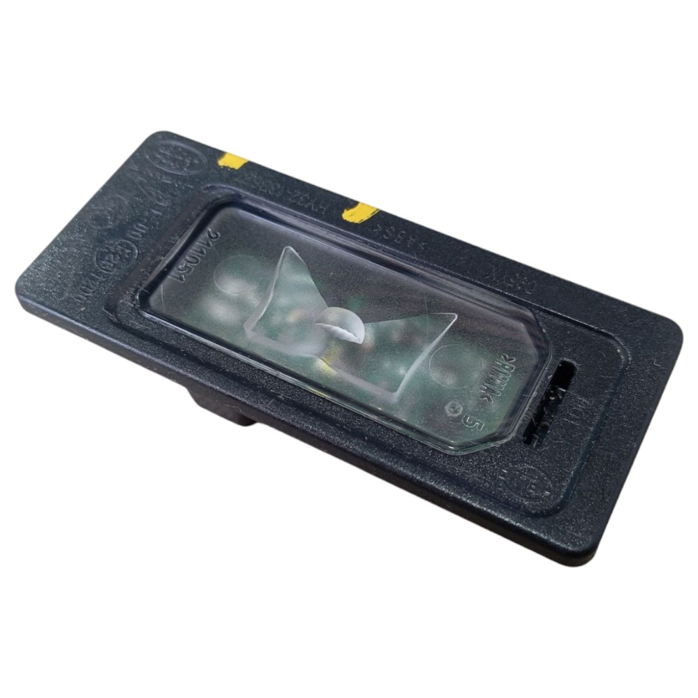 Luz Placa Land Rover Defender 2022 V645 2