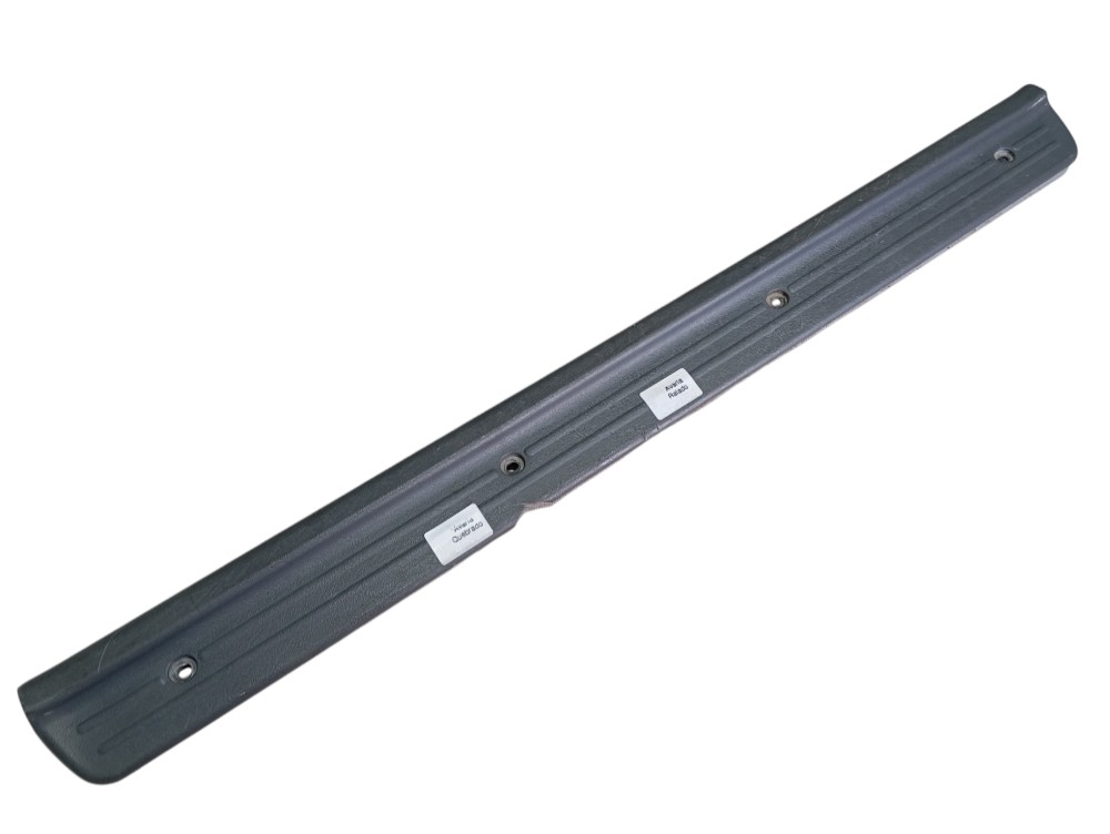 Soleira Dianteira Direita Mitsubishi Pajero 2003 3