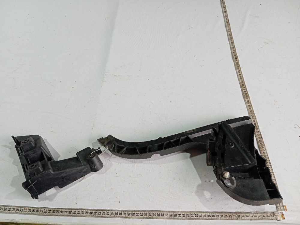 Guia Parachoque Traseiro Esquerdo Volvo Xc60 2007 V64 6
