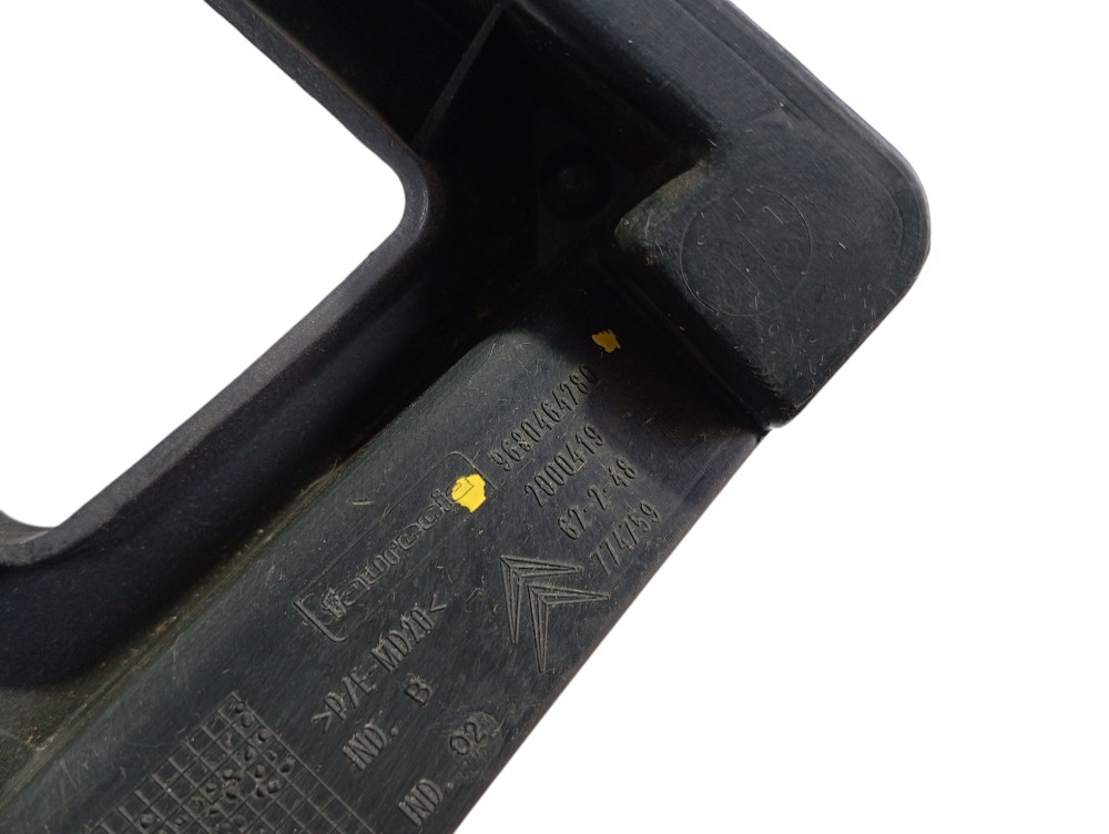 Guia Direito Parachoque Traseiro Citroen C4 Picasso 2011 6