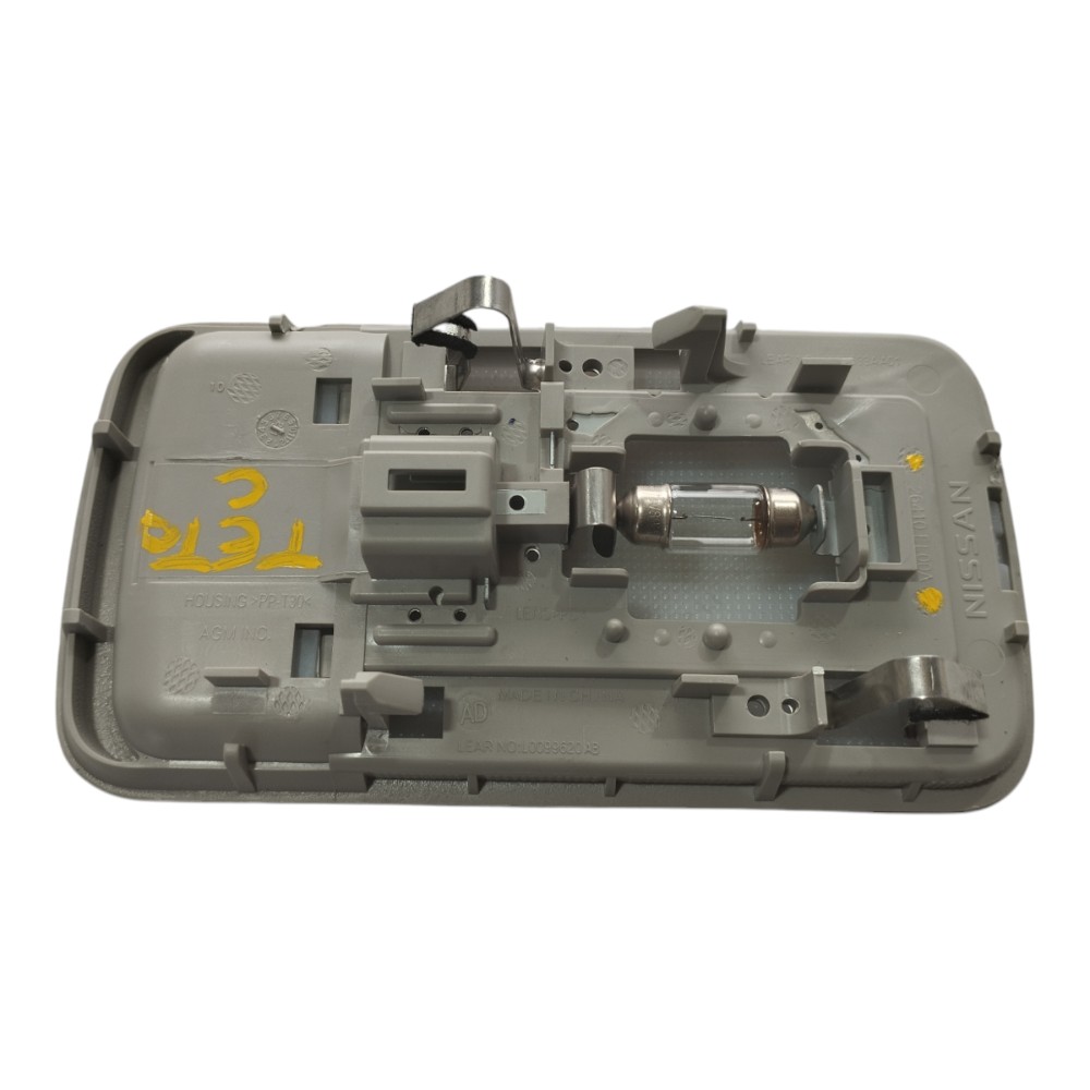 Luz Cortesia Teto Central Nissan Leaf 2023 V632 3