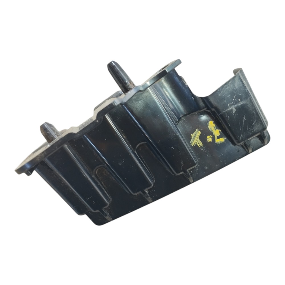 Suporte Parachoque Traseiro Esq Land Rover Defender 22 V645 8