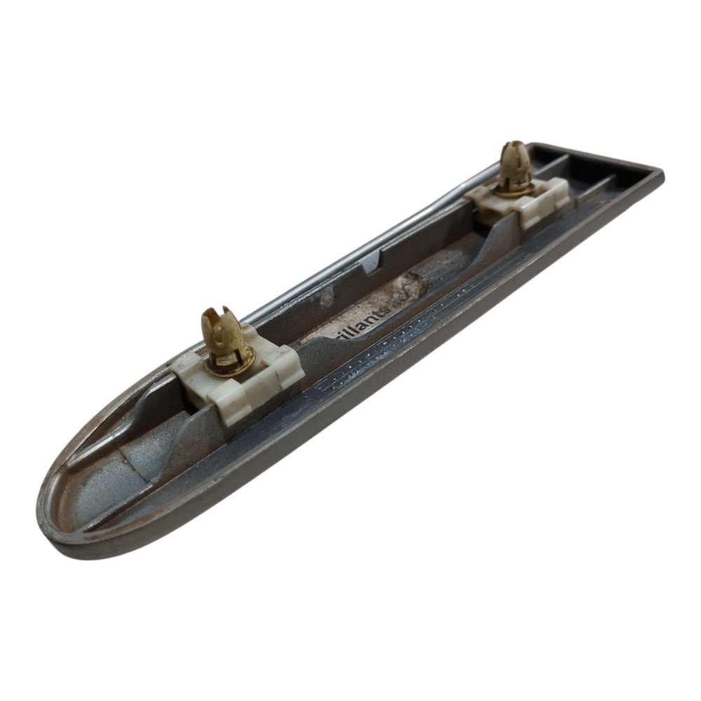 Aplique Paralama Esquerdo Mercedes C180 2002 2007 V661 7