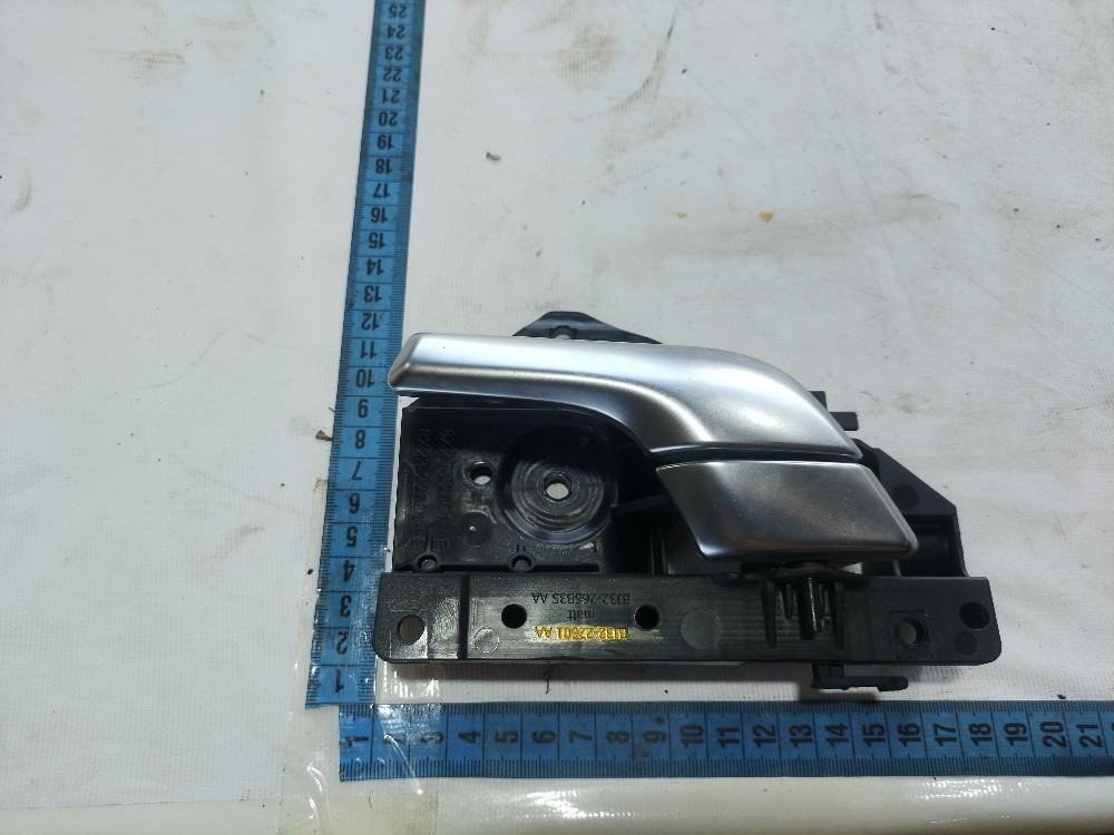 Maçaneta Interna Trase Esq Land Rover Evoque 2012 A 15 V633 10
