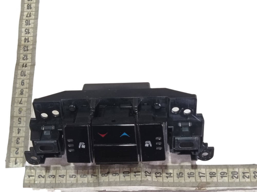 Comando Ar Condicionado Console Lexus Rx500h Fsport 023 V619 7
