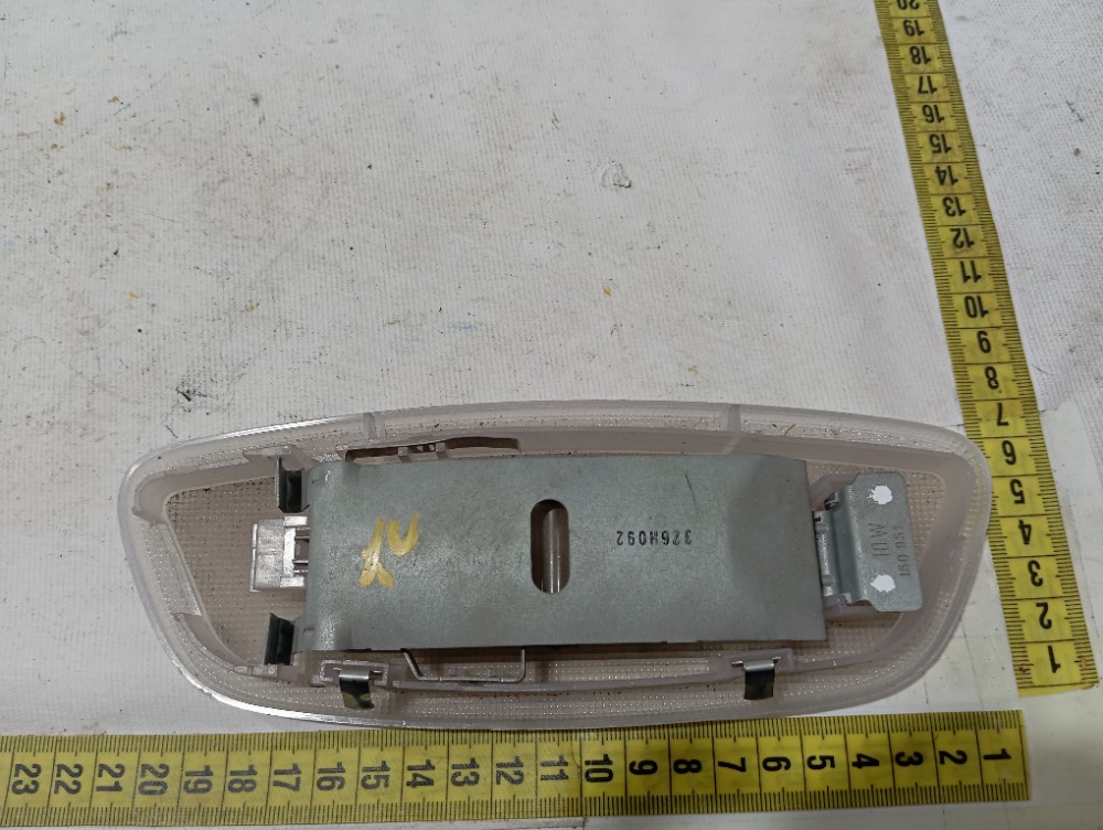 Luz Cortesia Teto Trase Central Mercedes C180 2002 2007 V661 6