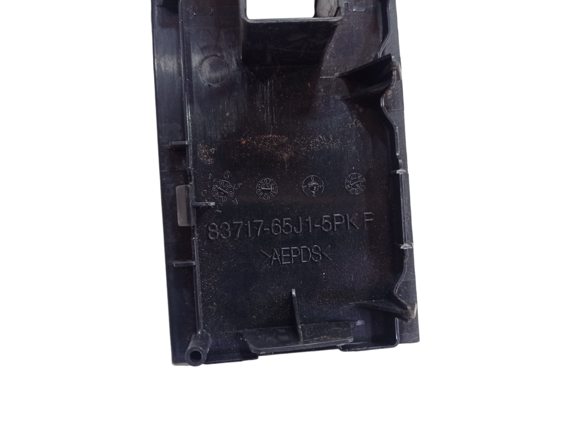 Moldura Botao Vidro Diante Direito Grand Vitara 2012 15 V570 9