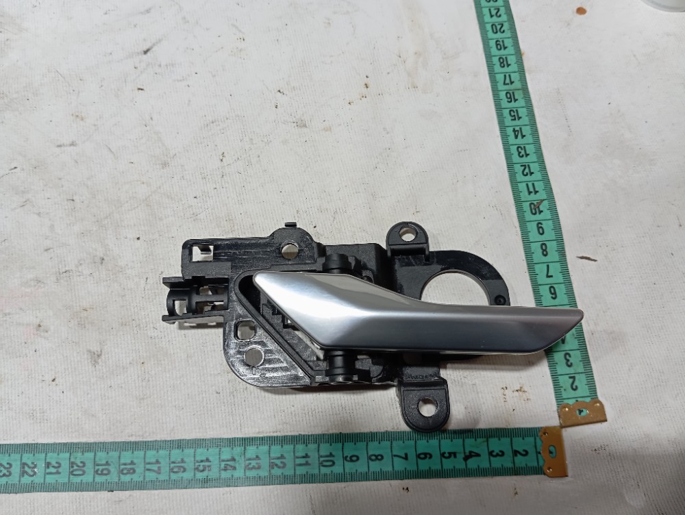 Maçaneta Int Porta Diant Esquerda Discovery Sport 2020 V680 Dianteira 8