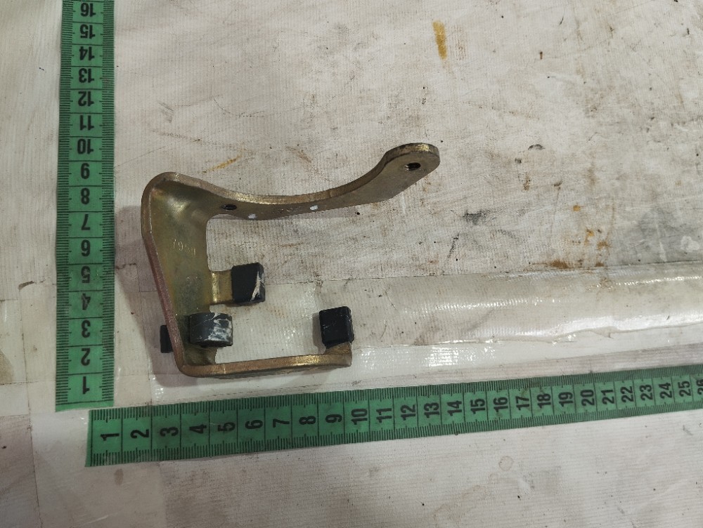 Batente Fechadura Porta Traseira Esq Grand Caravan 2003 V578 4