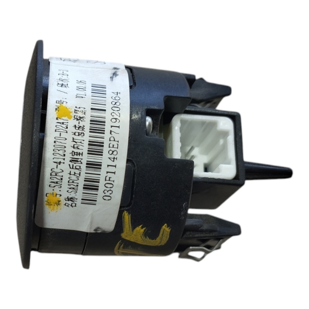 Luz Cortesia Teto Traseiro Esq Byd Song Plus 2023 2025 V631 6