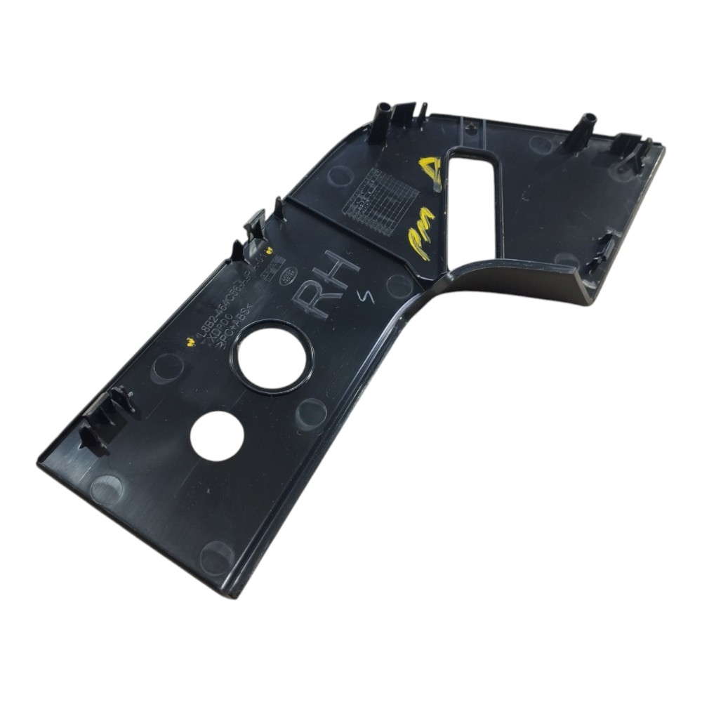 Acabamento Direito Porta Mala Land Rover Defender 2022 V645 3