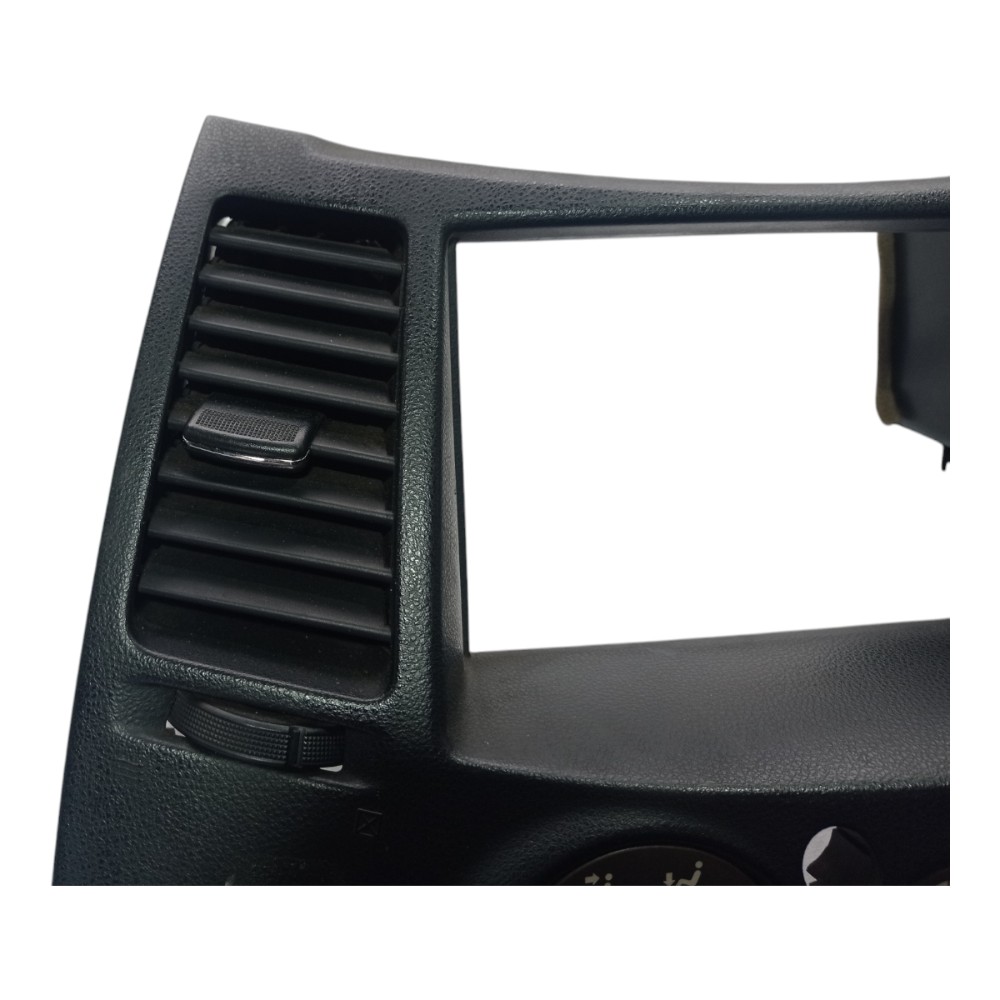 Moldura Painel Central Mitsubishi Grandis 2005 V28 5