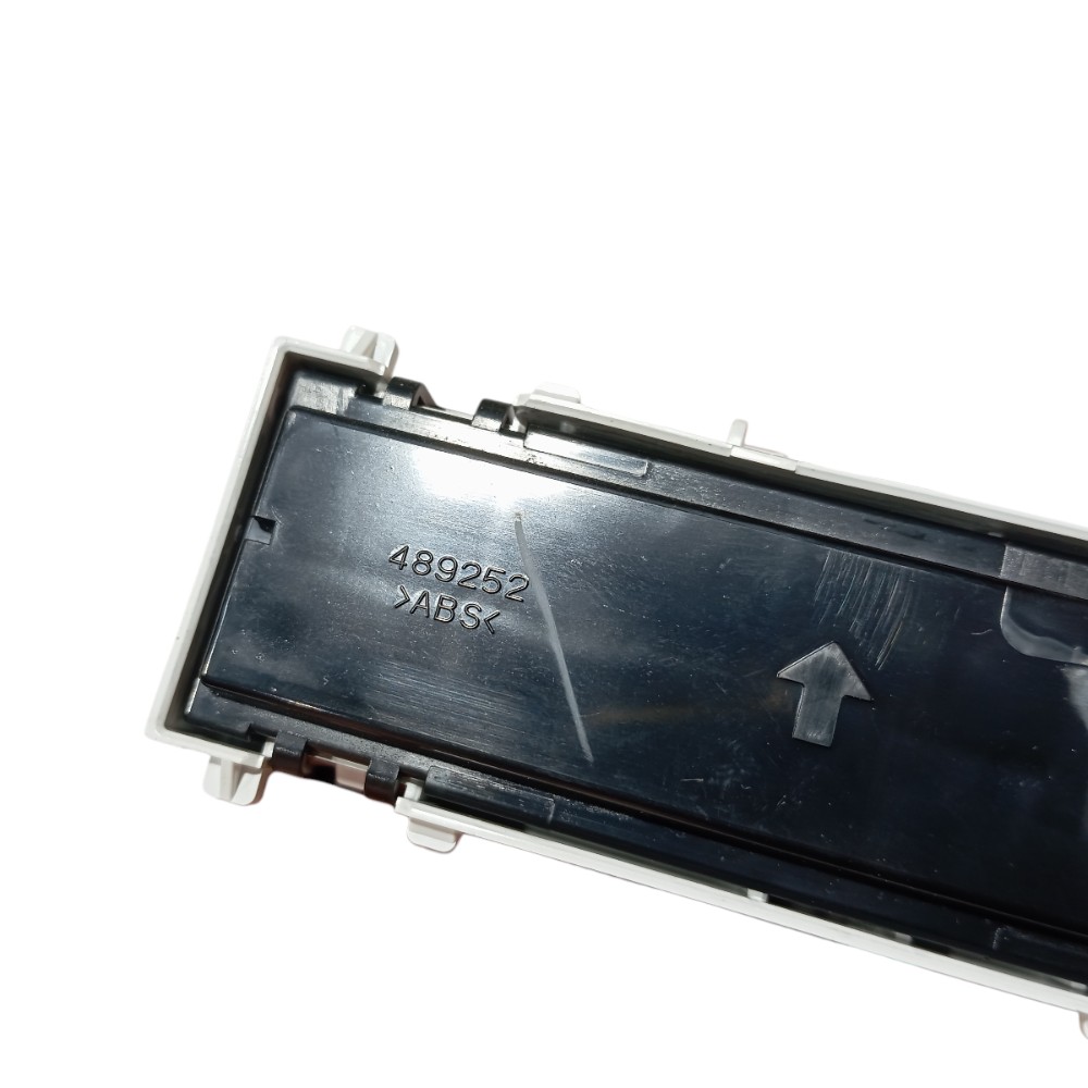 Luz painel passageiro Toyota Corolla 2023 3