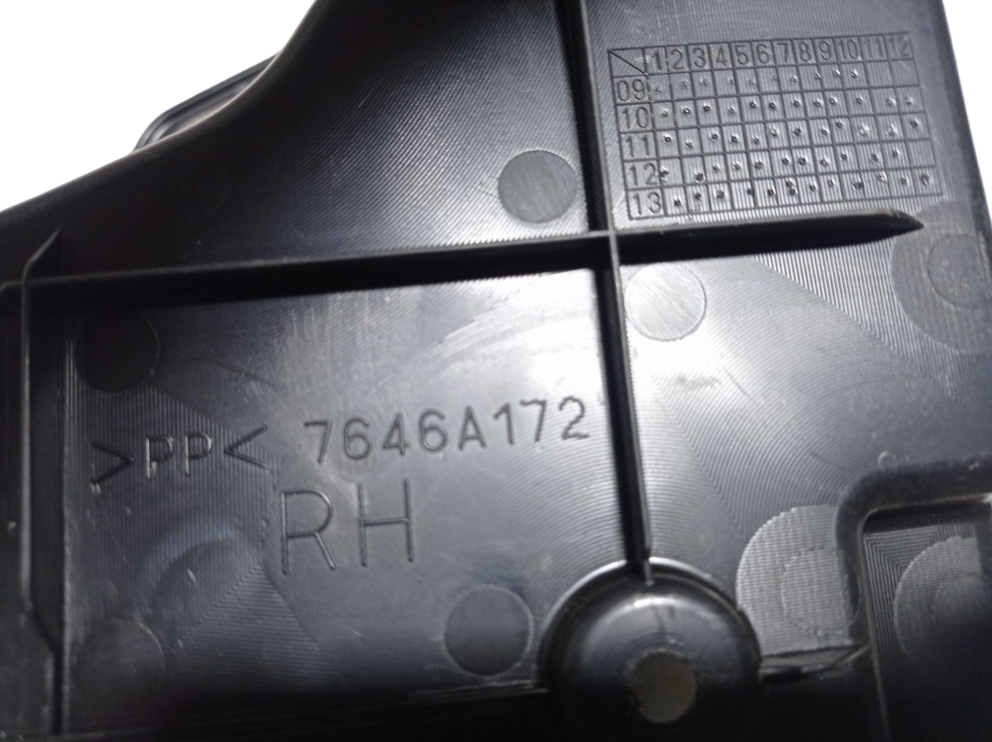 Porta Objetos Direito Porta Mala Mitsubishi Asx 2016 V332 Pretob 7