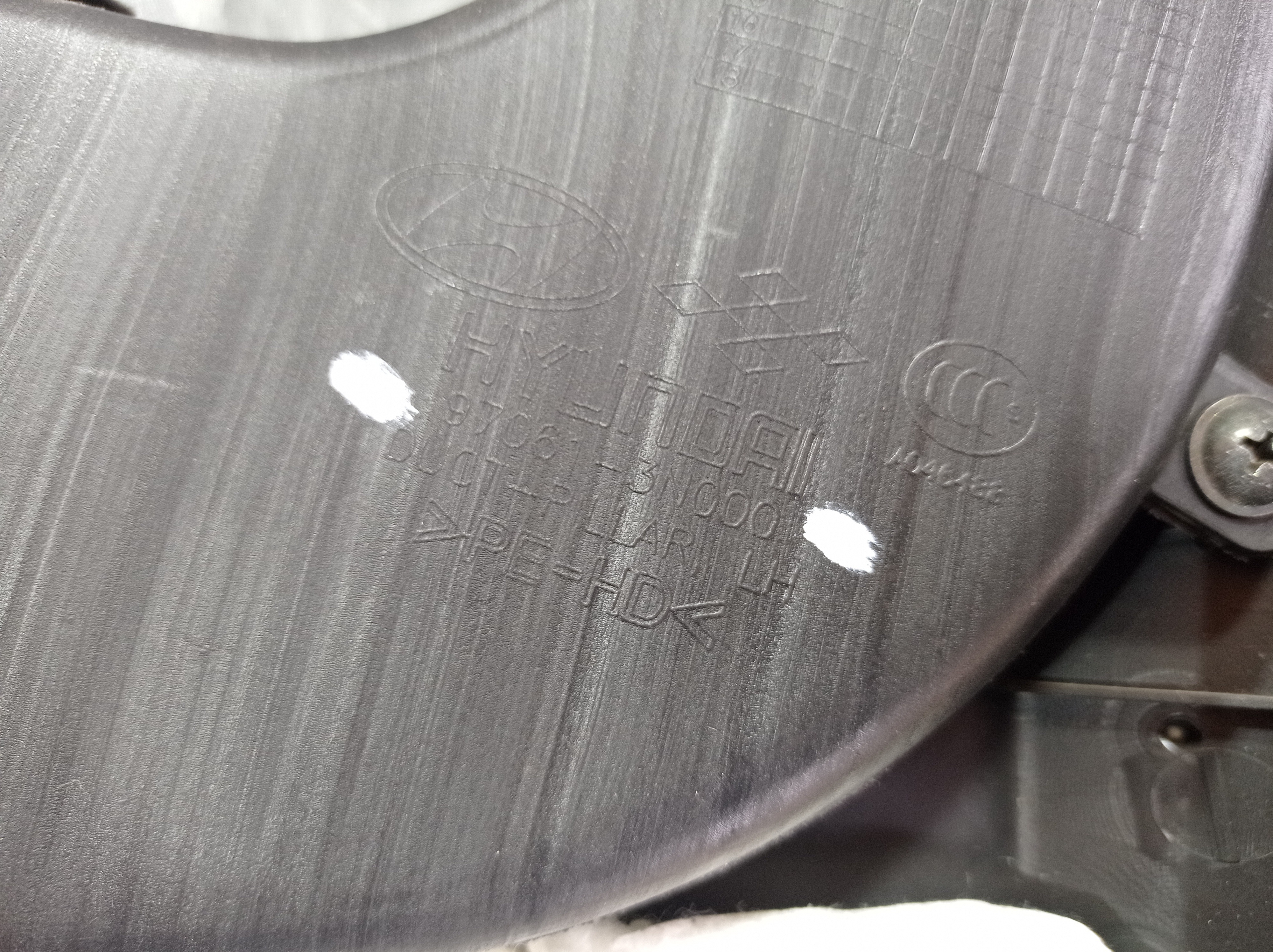 Acabamento Inferior Coluna Esquerda Hyundai Equus 13 V577 9