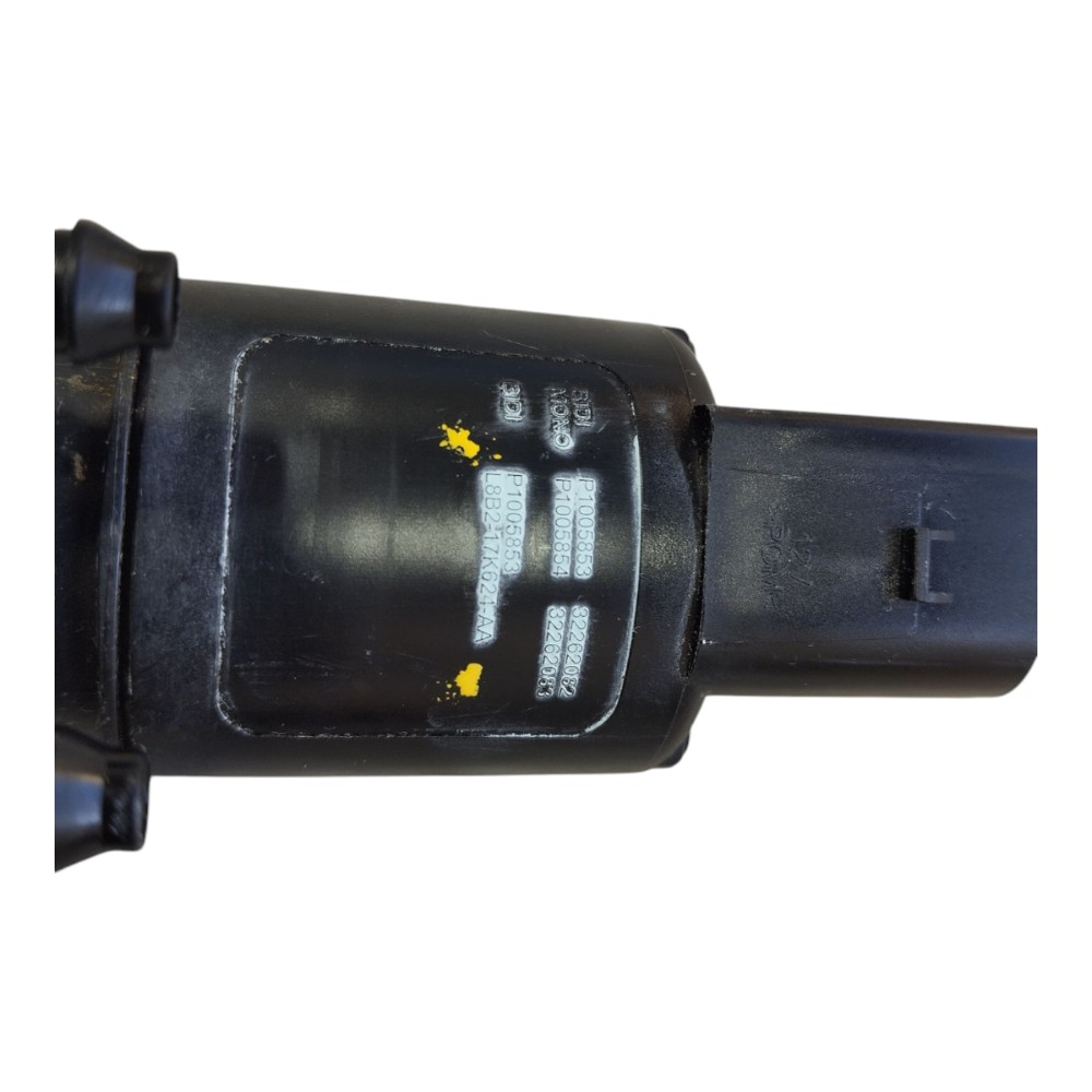 Bomba Agua Esguinho Parabrisa Land Rover Defender 2022 V645 7