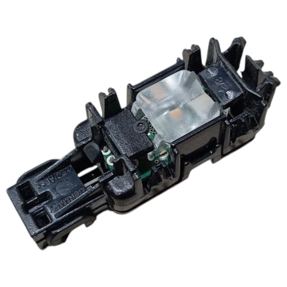 Luz Cortesia Esq Porta Malas Volvo V40 T3 2013 2019 V652